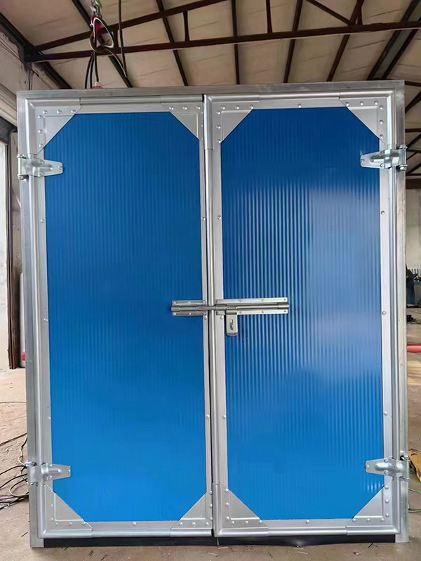 文殊镇工业平开门