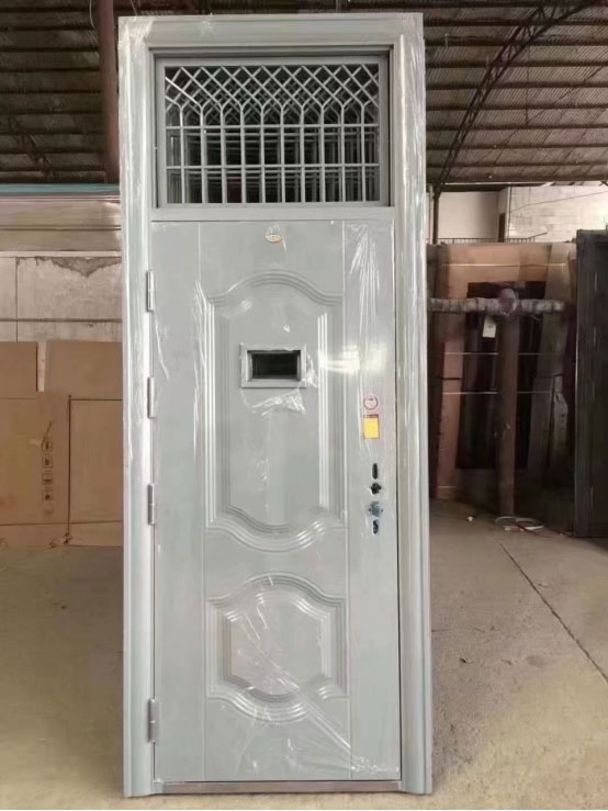 文殊镇学校教室门 文殊镇学校教室门