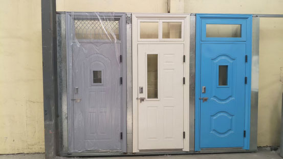 文殊镇学校教室门 文殊镇学校教室门