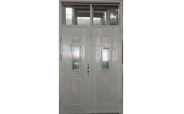 文殊镇学校教室门