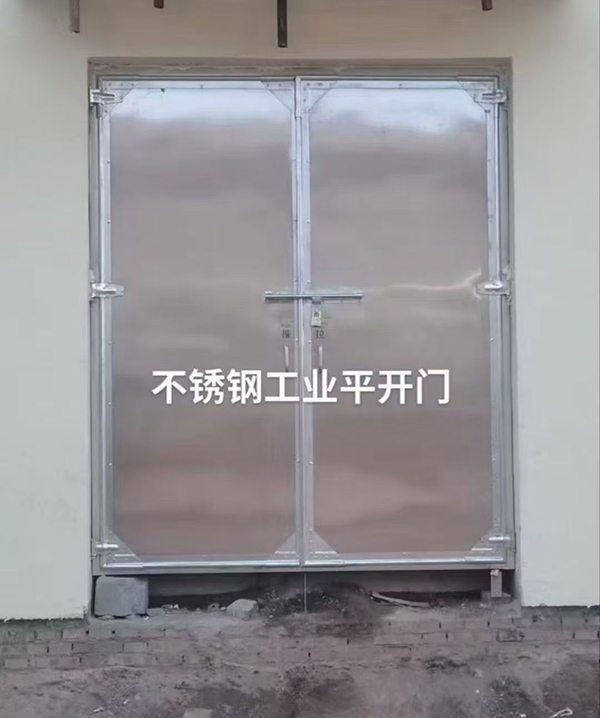 不锈钢文殊镇工业平开门在现代工业场景中的应用实践