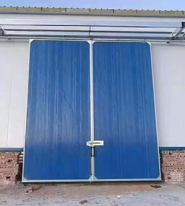 文殊镇工业门在大型仓储物流通道中的应用实例